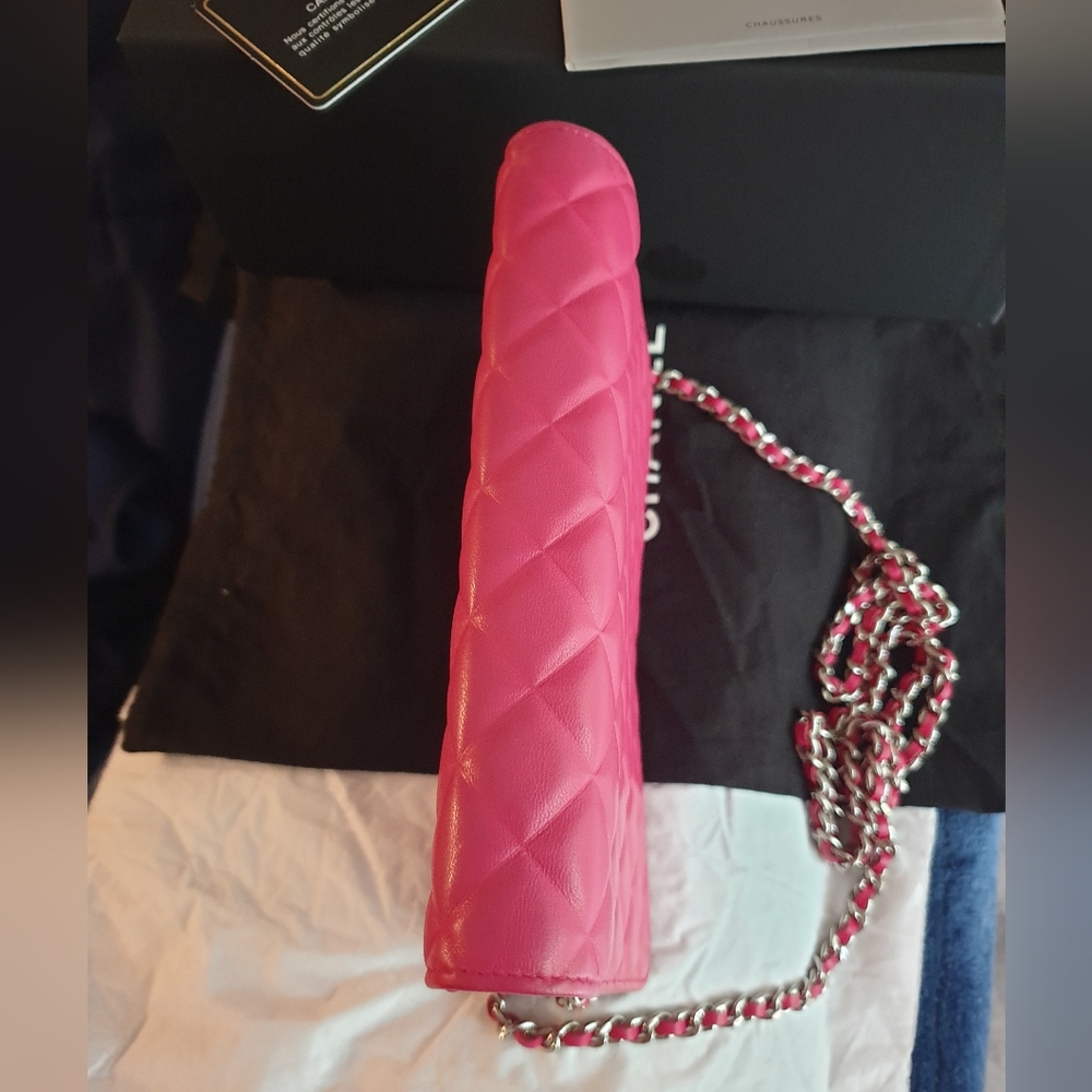 Chanel Woc Diamond CC Fuchsia - Picture 4 of 14
